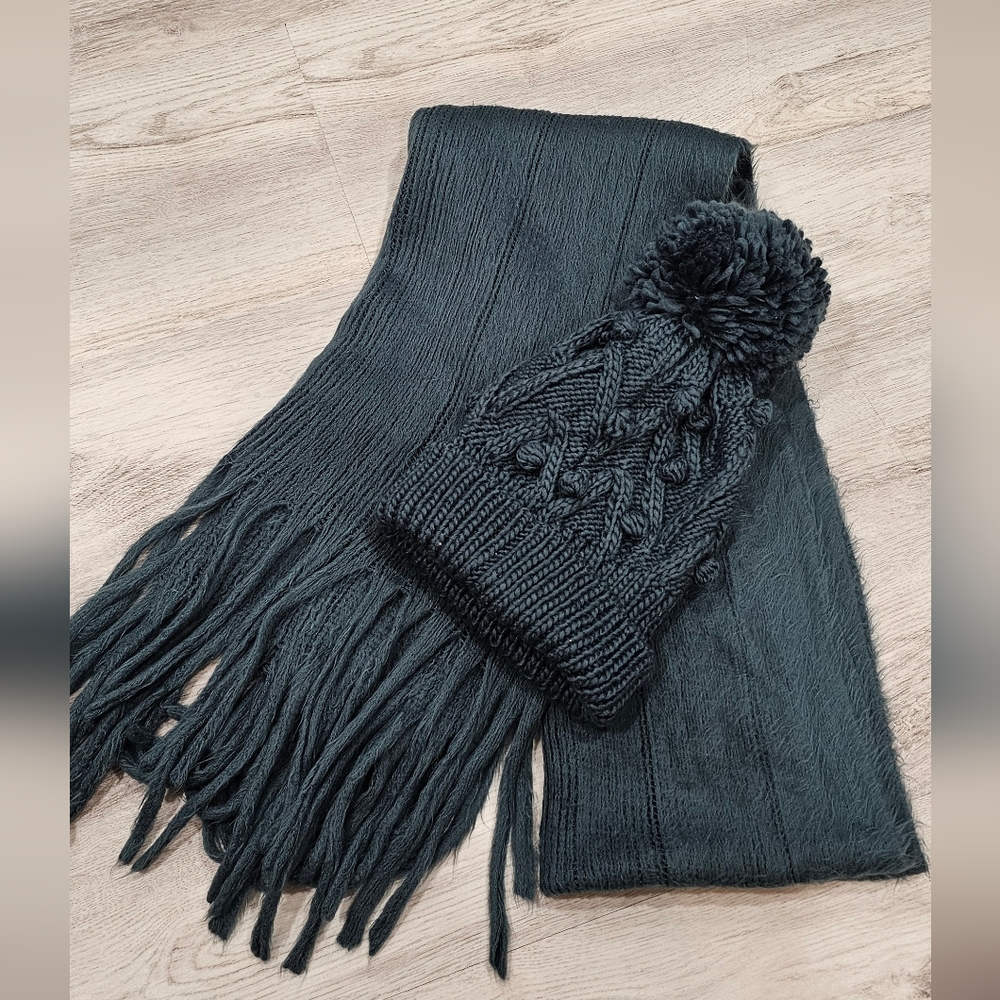 Cozy Green Knit Scarf and Beanie Set